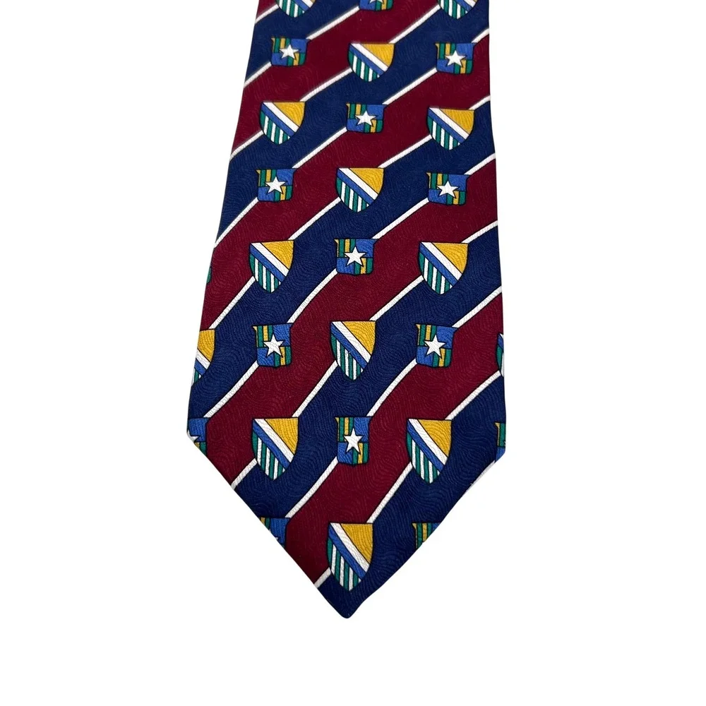 Oscar‎ de la Renta Mens 100% Silk Tie Burgundy Navy Blue Heraldic Crest Necktie